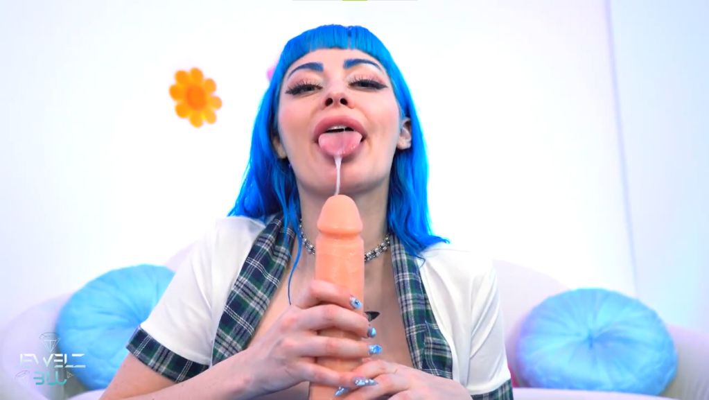 Jewelz Blu Dildo Blowjob And Tity Fuck