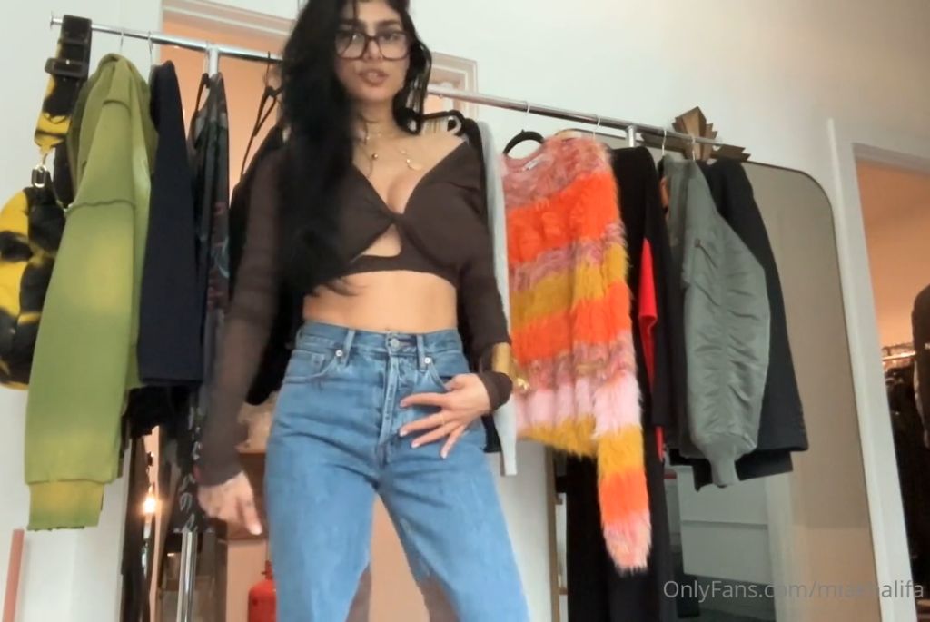 Mia Khalifa Nude Try On Haul Sextape